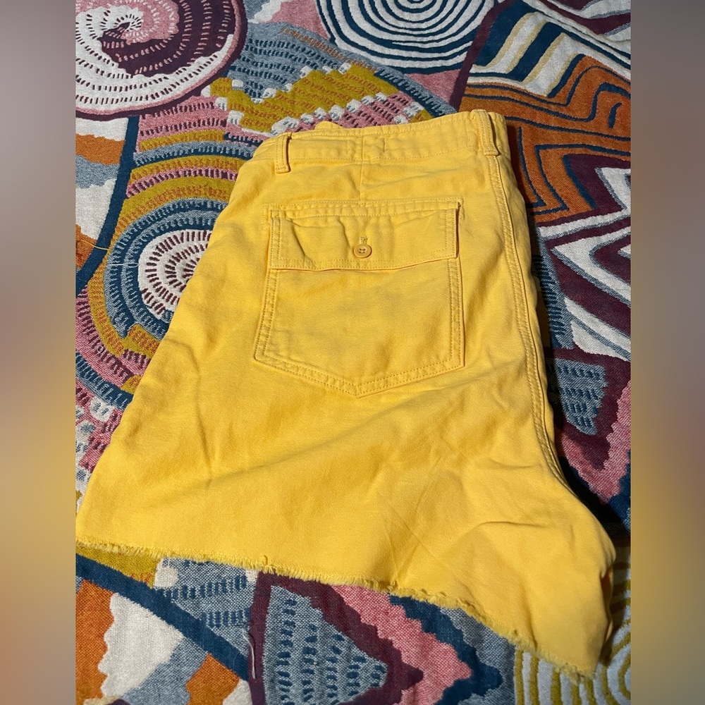 GAP Utility shorts - size 16 Tall- yellow